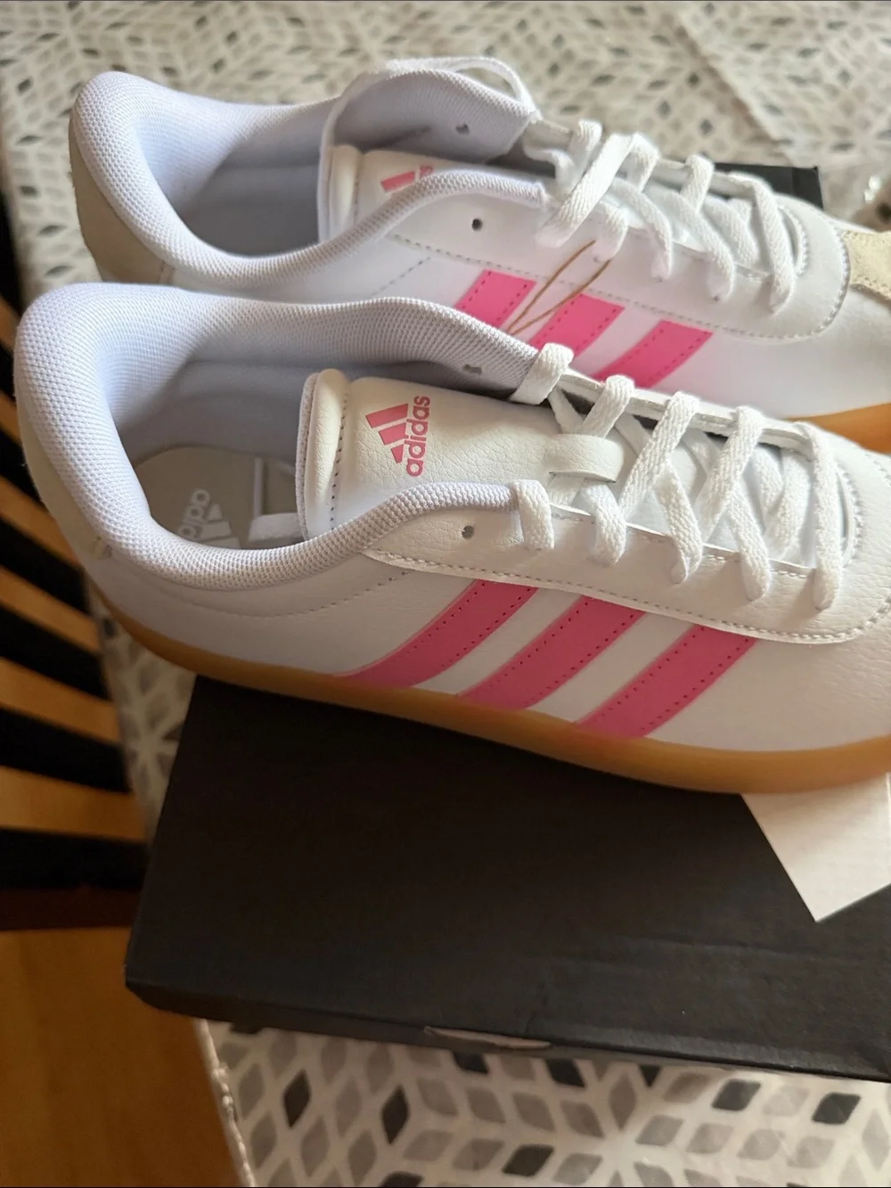adidas classic low